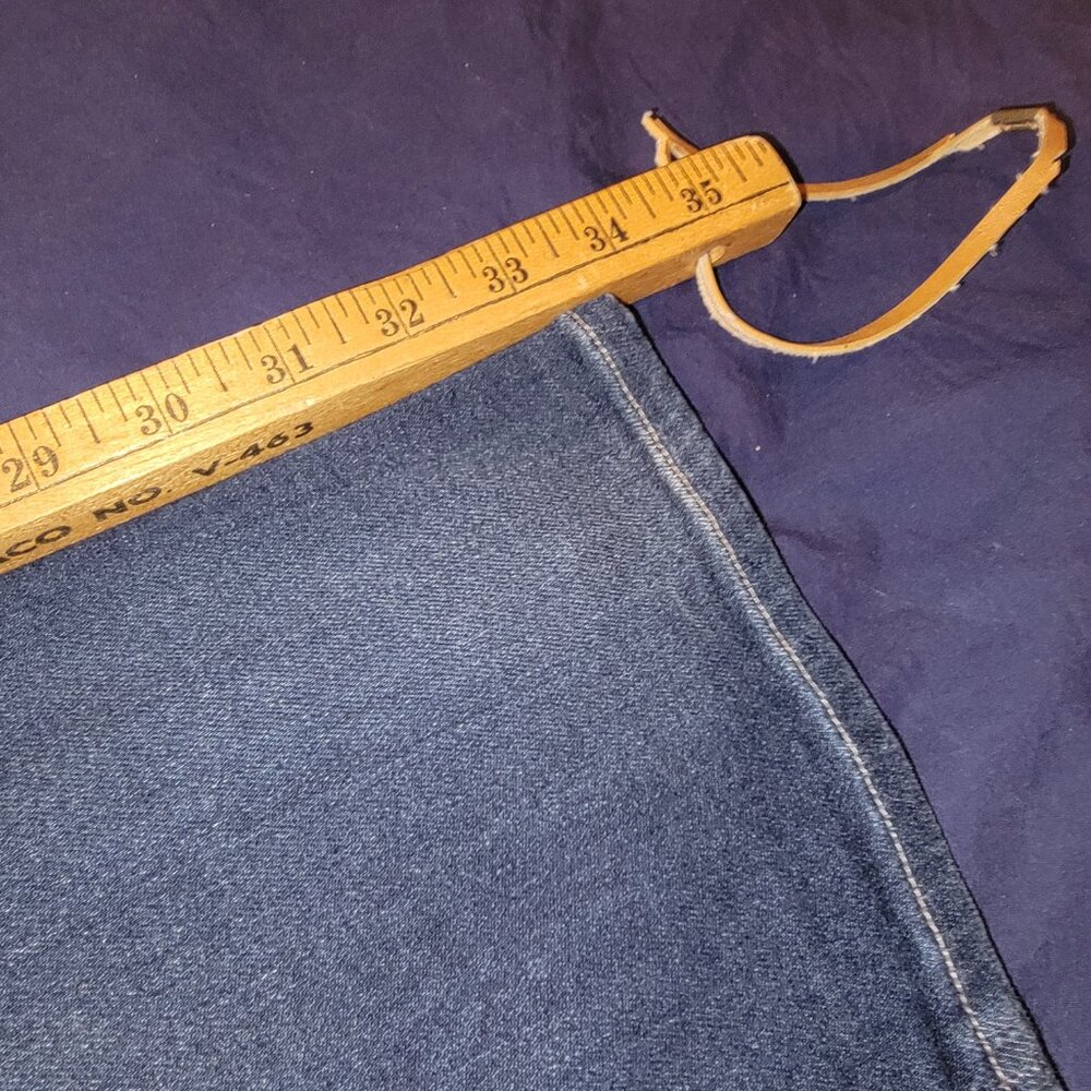 Classic Women's Dark Blue Jeans - Picture 8 of 9